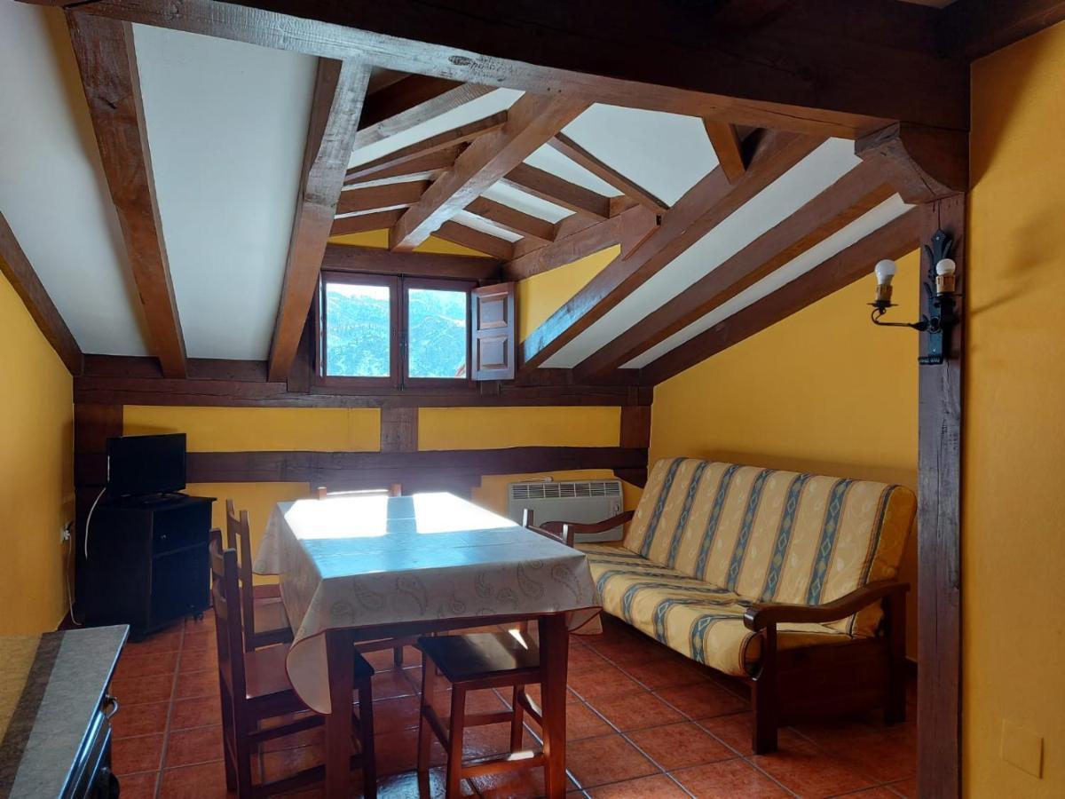 Apartamentos Rurales Las Rocas De Brez Camaleño Екстериор снимка